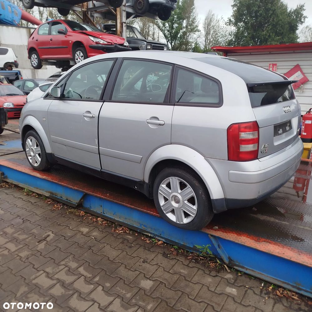 Audi A 2 na części . - 8