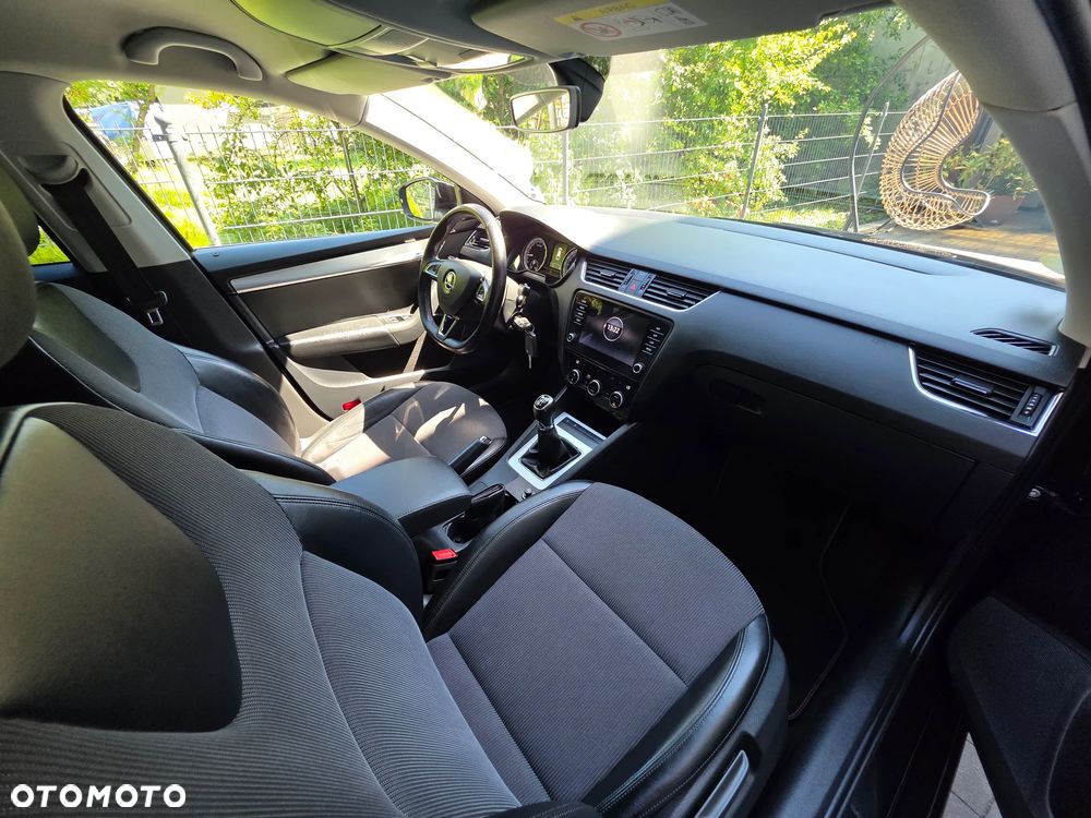 Skoda Octavia 1.6 TDI Sport Edition - 9