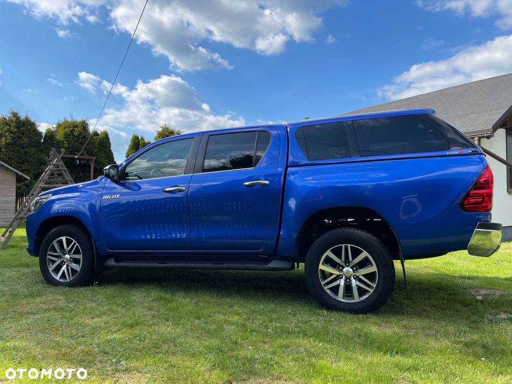 Toyota Hilux 2.4 D-4D Double Cab SR5 4x4 - 2