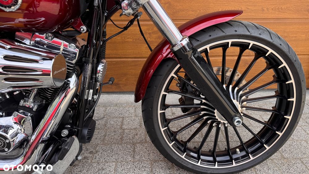 Harley-Davidson FXSB Breakout - 20