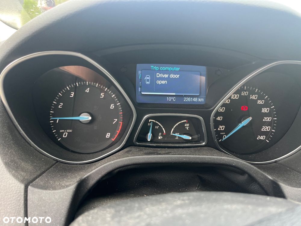 Ford Focus - 8