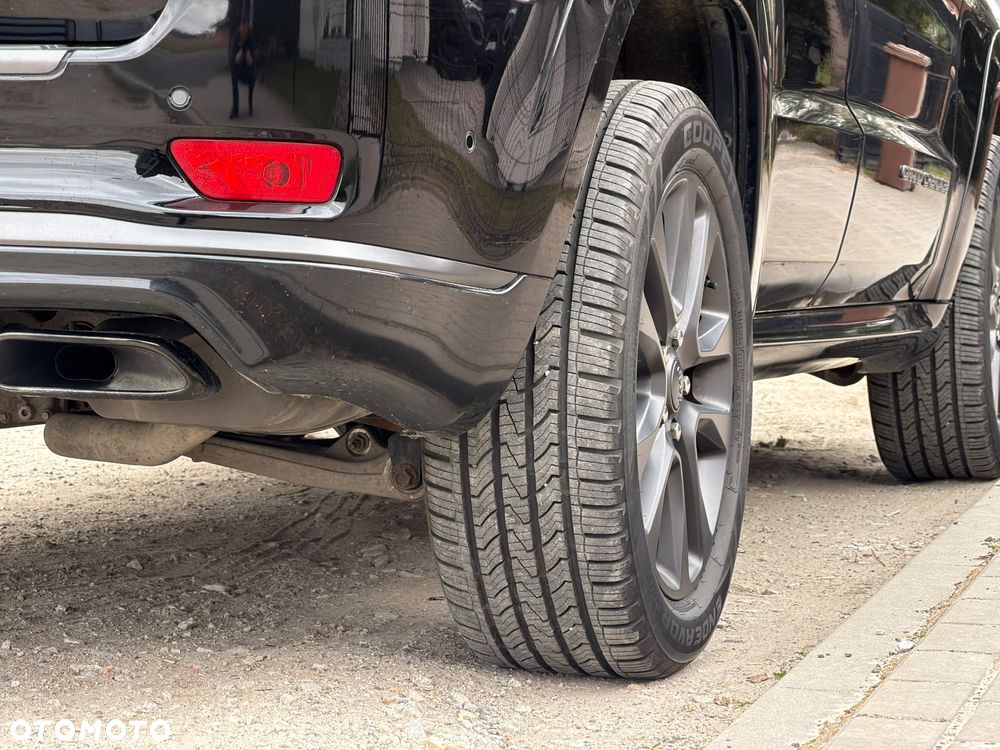 Jeep Grand Cherokee ver-3-6-v6-summit - 12