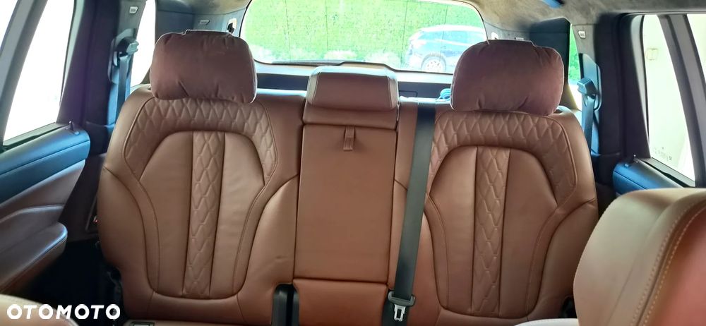 BMW X7 xDrive30d - 17