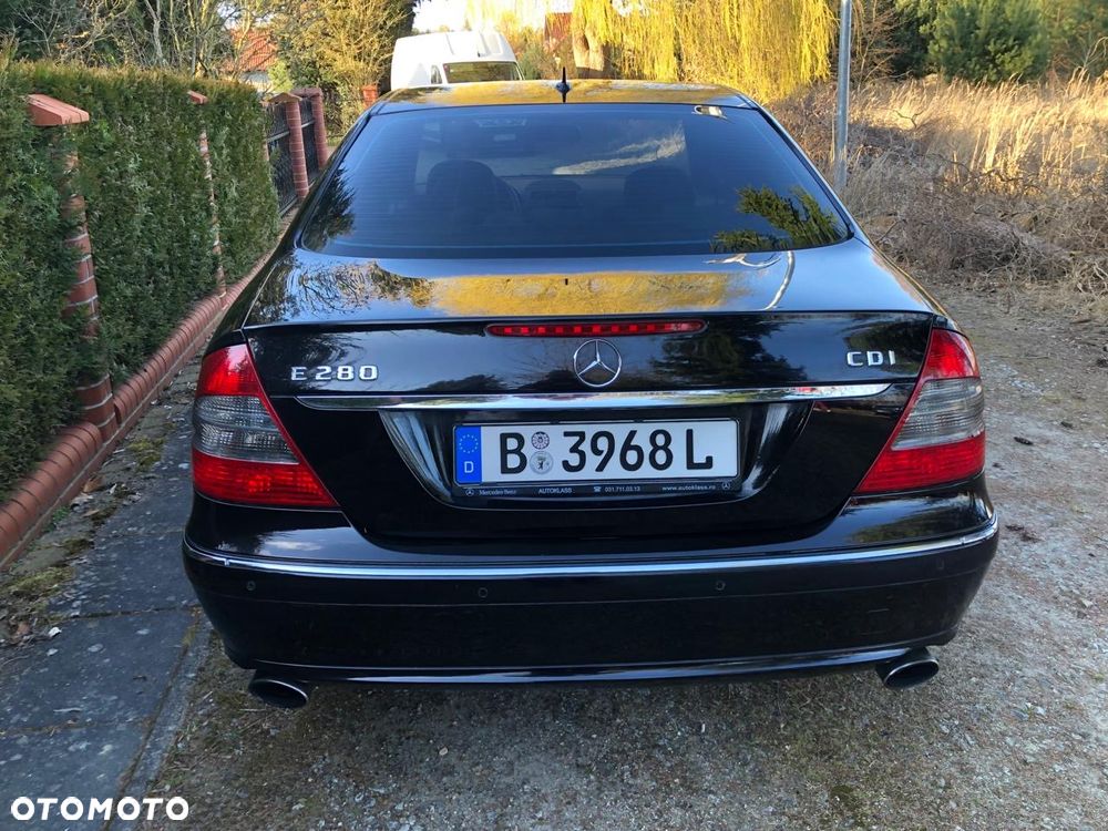 Mercedes-Benz Klasa E 280 CDI 4Matic Automatik Avantgarde DPF - 6