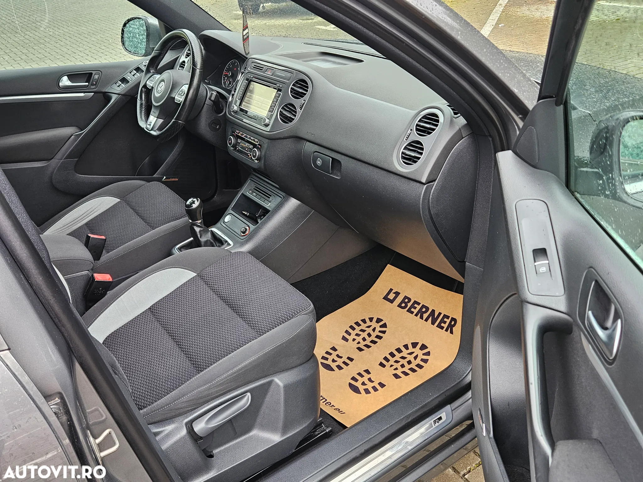 Volkswagen Tiguan - 6