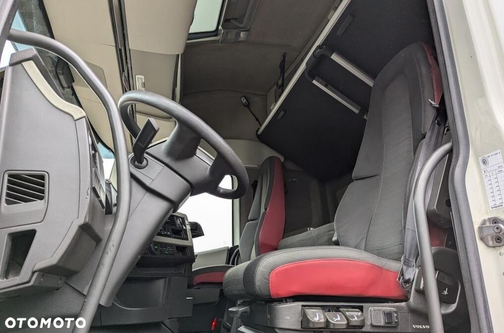 Volvo FH420 4x2 Globetrotter - 5