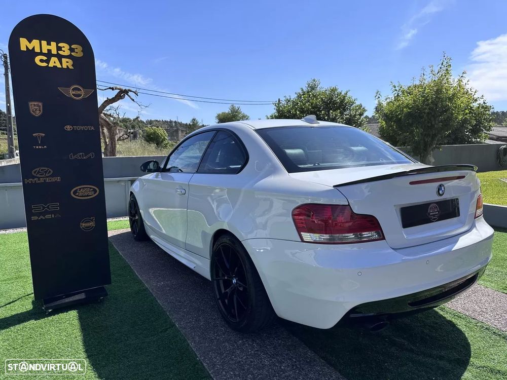 BMW 120 d Limited Edition Lifestyle c/ M Sport Pack - 11