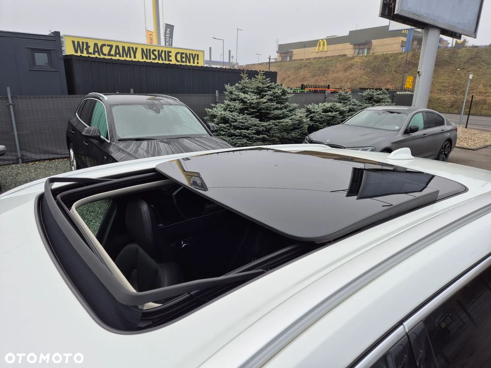 Volvo XC 60 T6 Plug-In Hybrid AWD Inscription - 33