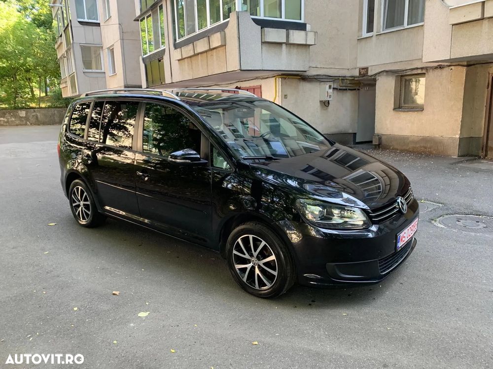 Volkswagen Touran 1.6 TDI Comfortline - 1