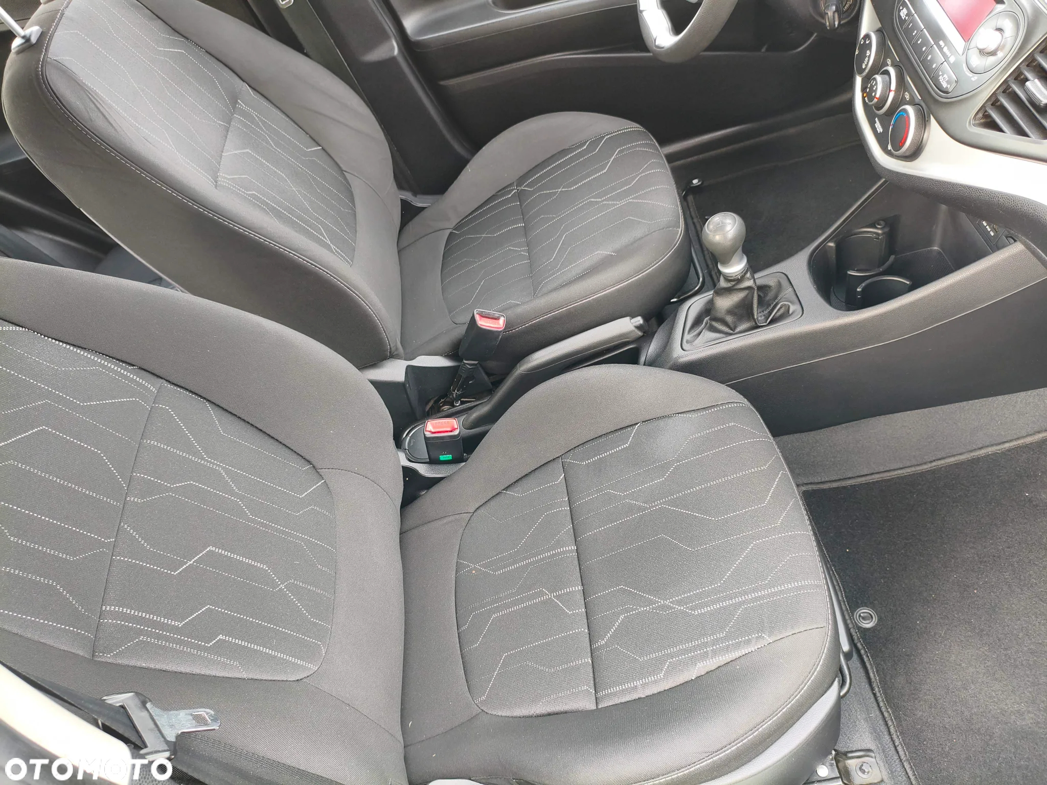 Kia Picanto 1.0 L - 14