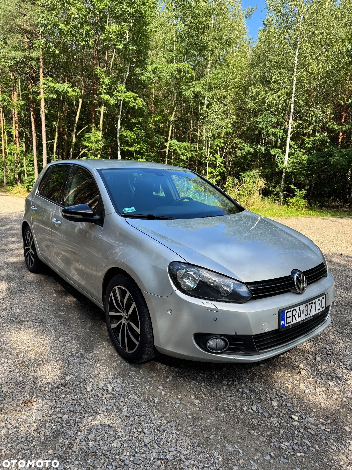 Volkswagen Golf - 1