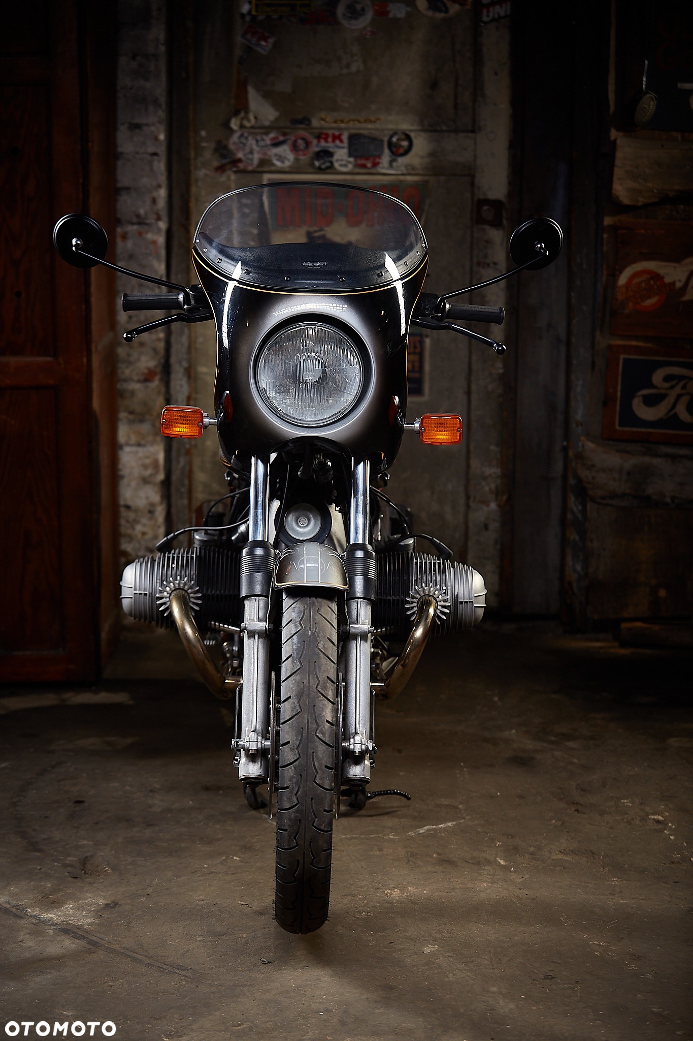 BMW R - 6