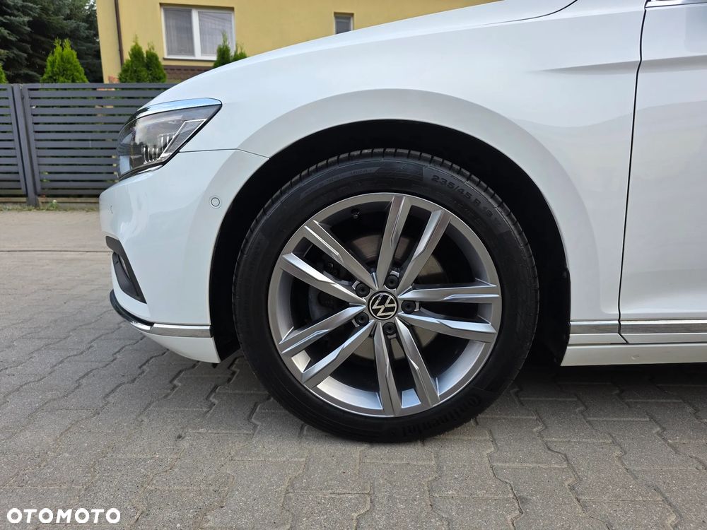 Volkswagen Passat 2.0 TDI 4Mot Elegance DSG - 19