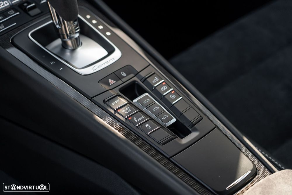 Porsche 911 (991) Carrera 4 GTS PDK - 16