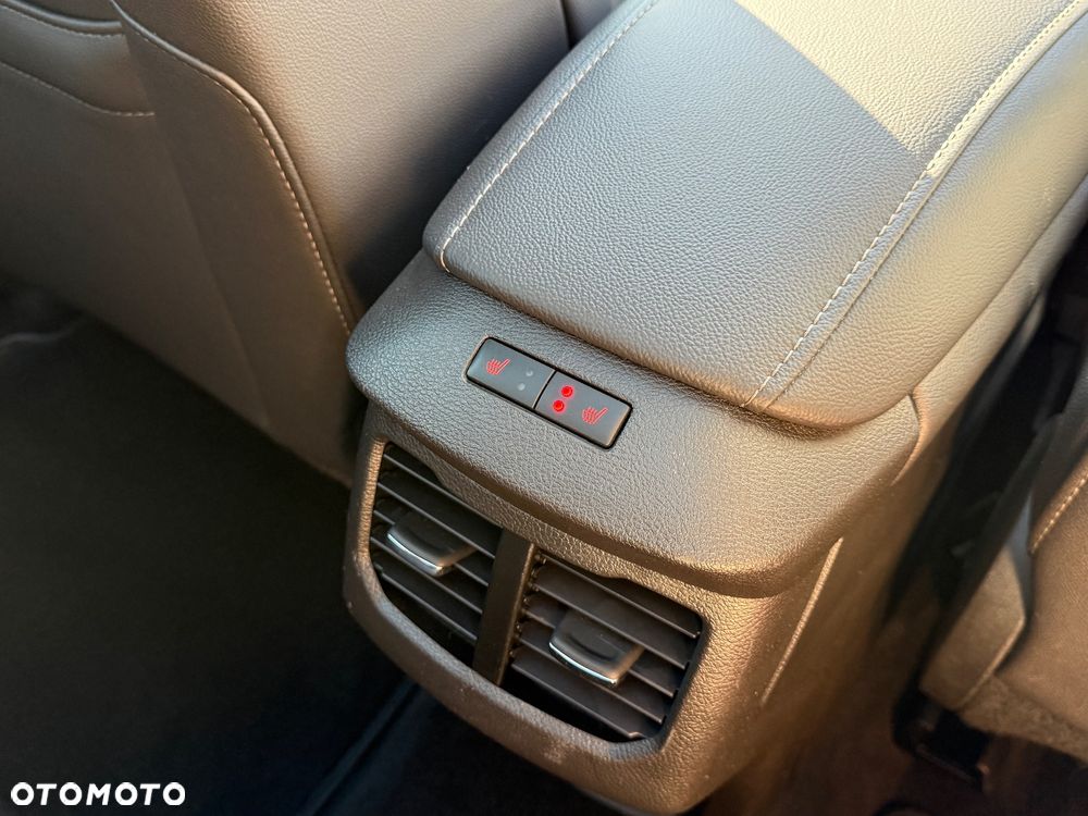 Ford Mondeo 2.0 TDCi Bi-Turbo Titanium PowerShift - 23