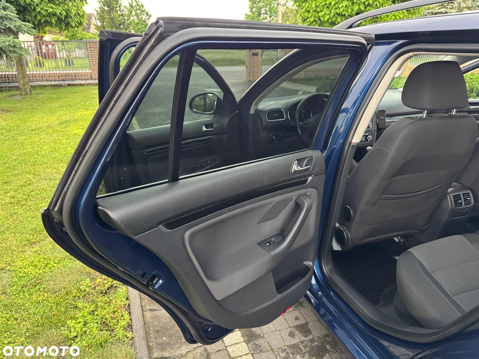 Volkswagen Golf 1.6 TDI BlueMotion Technology Comfortline - 30