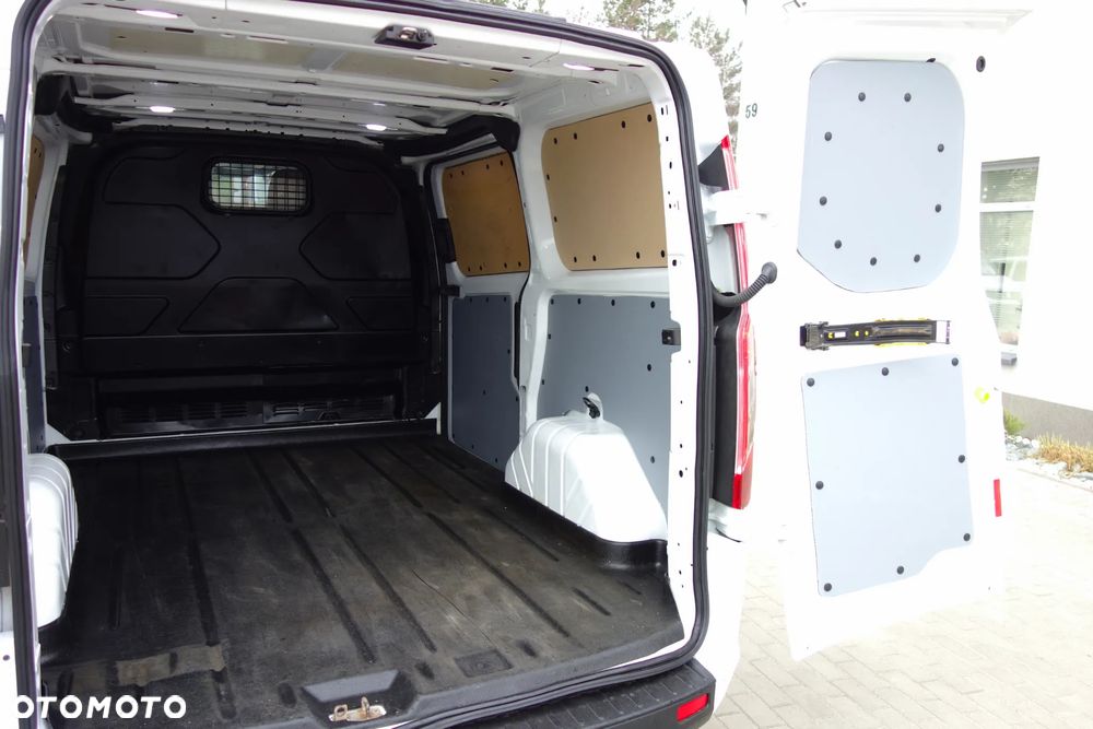 Ford Transit Custom Automat 2.0 Ecoblue 130 KM L1H1 Klima - 9