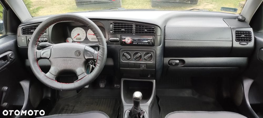 Volkswagen Golf - 17