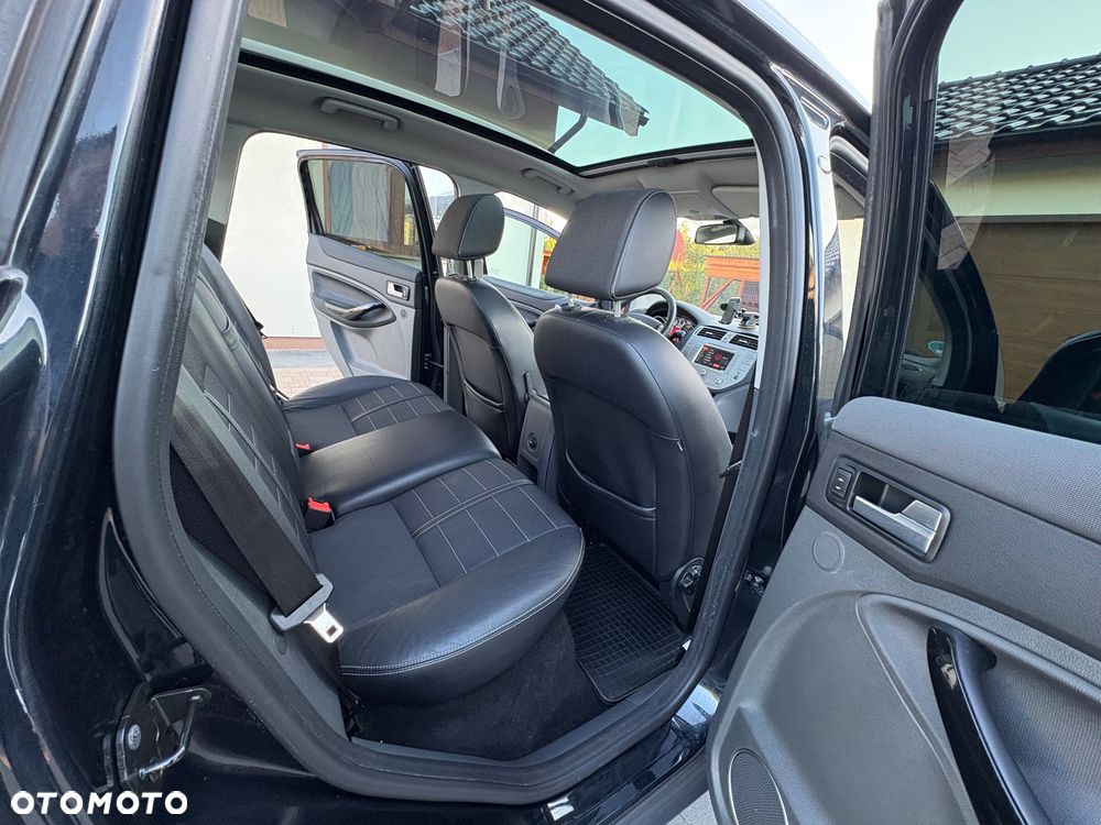 Ford Kuga 2.0 TDCi 4x4 Titanium - 20
