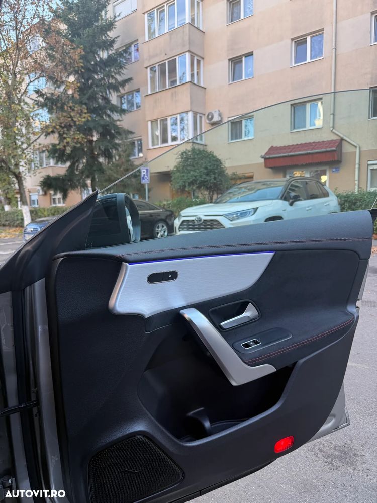 Mercedes-Benz CLA 200 7G-DCT AMG Line - 13