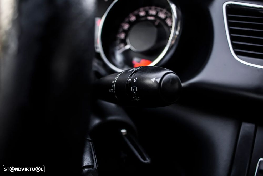 Peugeot 3008 2.0 HDi Hybrid4 - 14