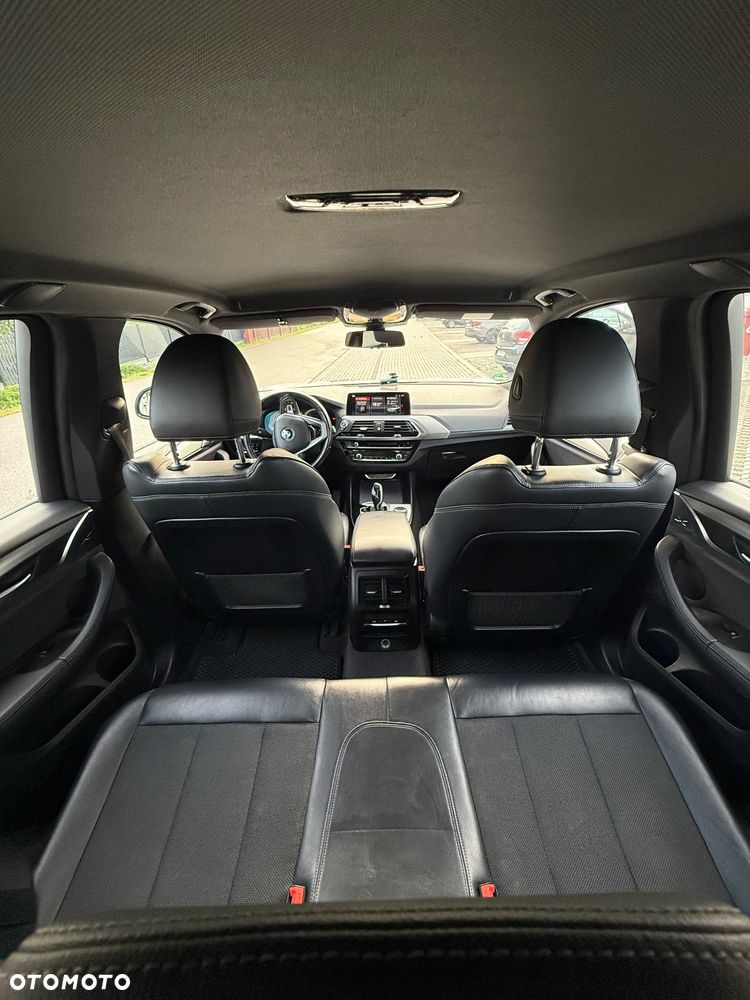 BMW X3 xDrive20d xLine - 13