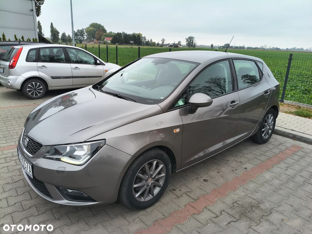 Seat Ibiza 2015 photo 2