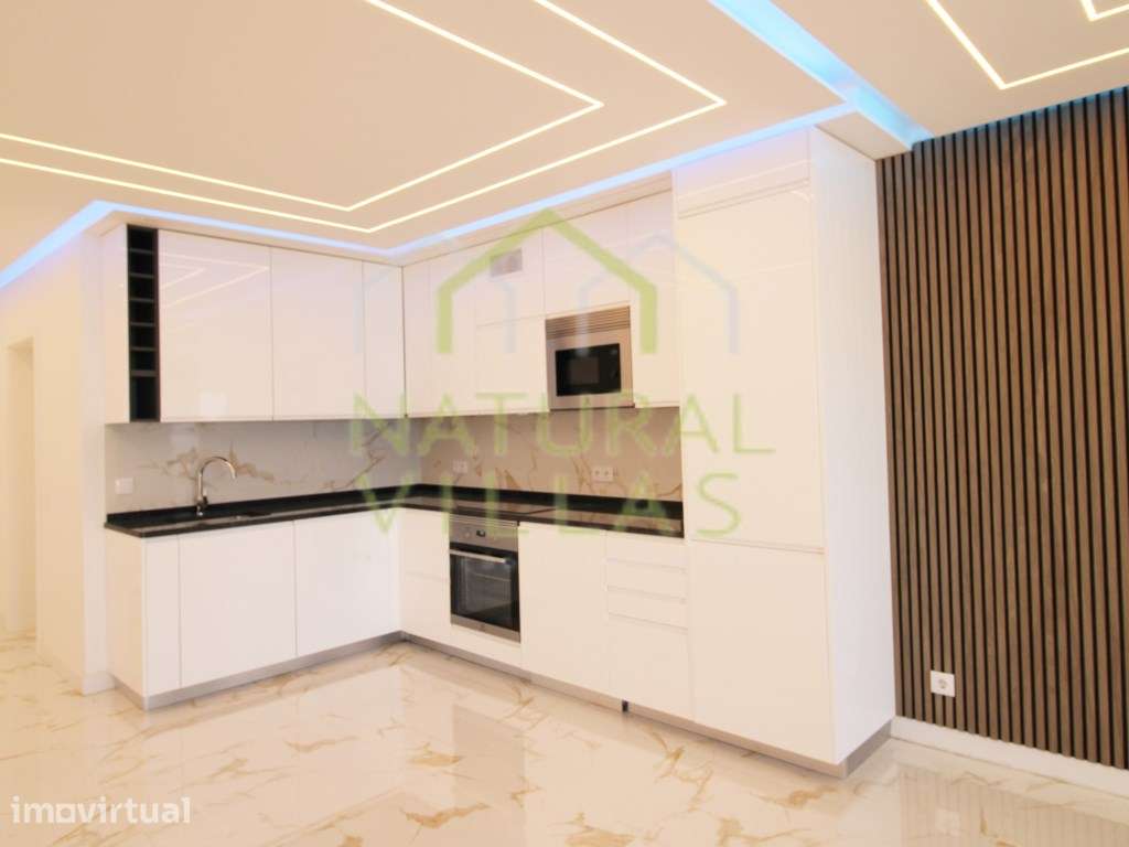Apartamento T2 Moderno Frente Mar, Quarteira - Grande imagem: 3/13