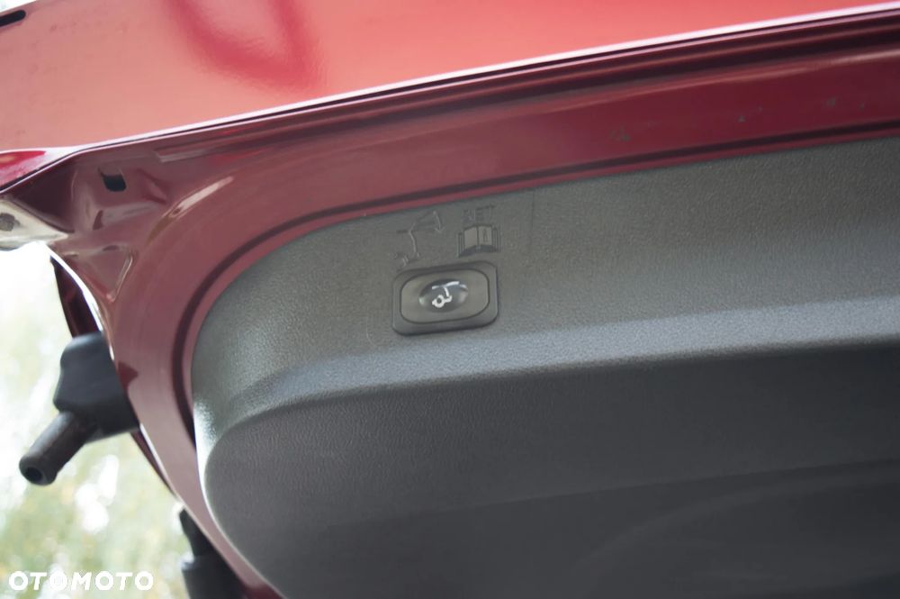 Ford Kuga 2.0 TDCi 2x4 Individual - 32