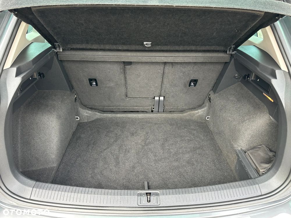 Volkswagen Tiguan - 38