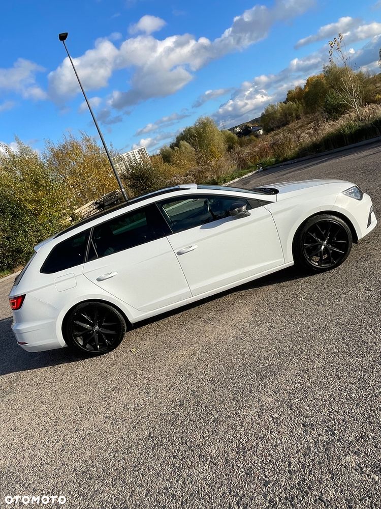Seat Leon 2.0 TDI FR Black S&S - 3