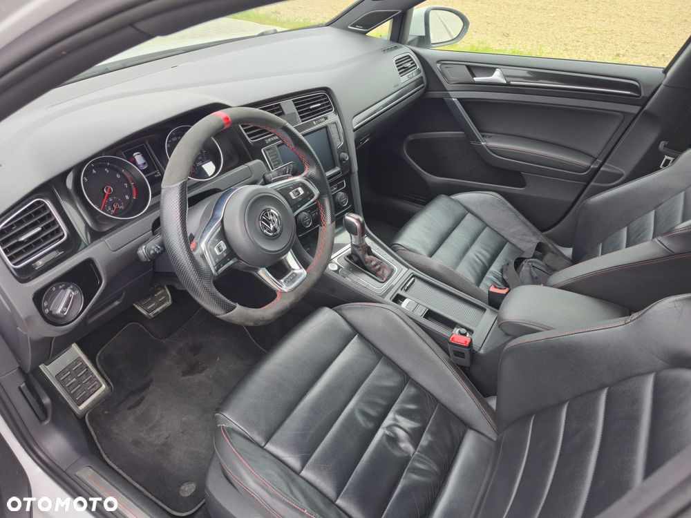Volkswagen Golf GTI Performance BlueMotion Technology DSG - 18
