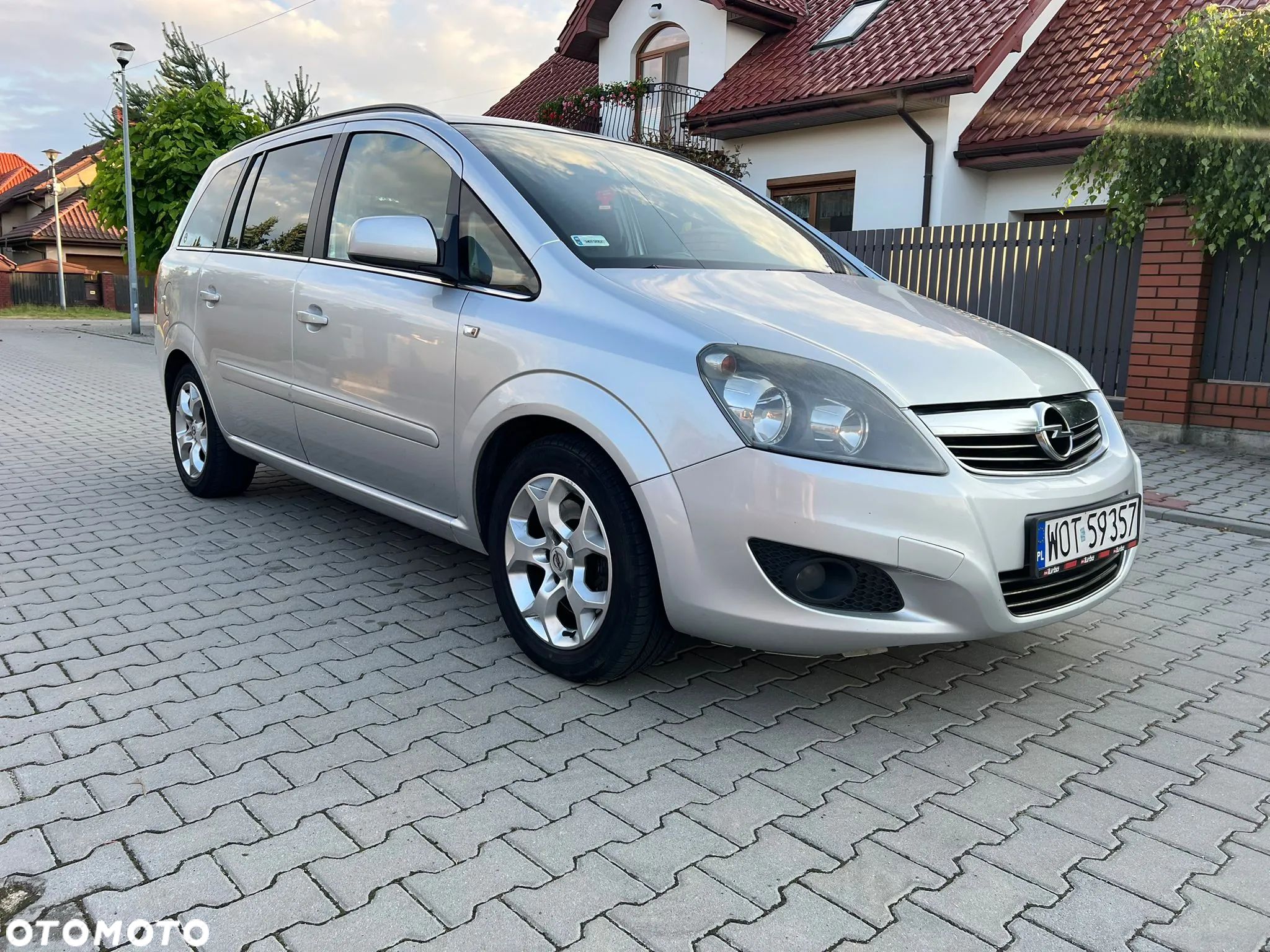 Opel Zafira 1.9 CDTI Enjoy - 1