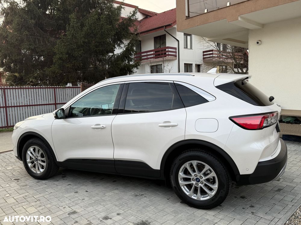 Ford Kuga 1.6 EcoBoost 2x4 Titanium - 12