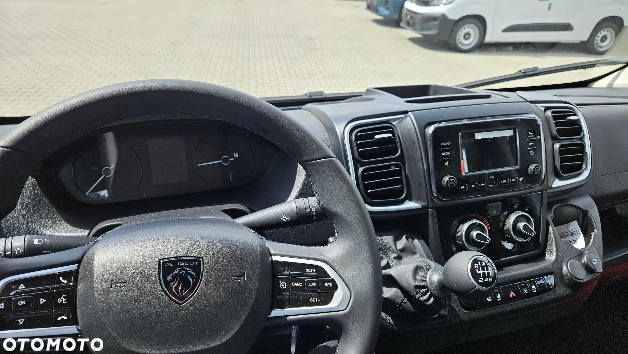 Peugeot BOXER - 12