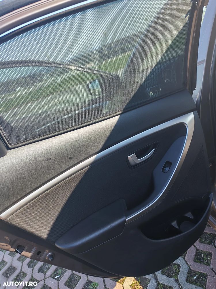 Hyundai i30 1.6 MPi Highway - 15
