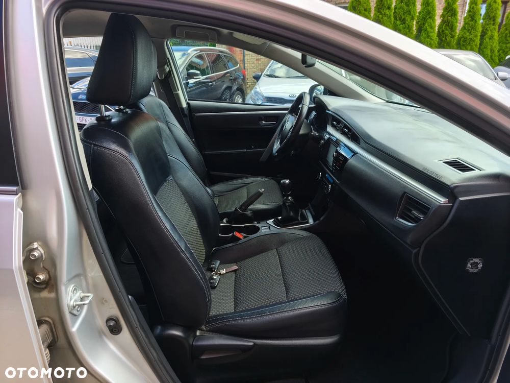 Toyota Corolla 1.6 Prestige - 7