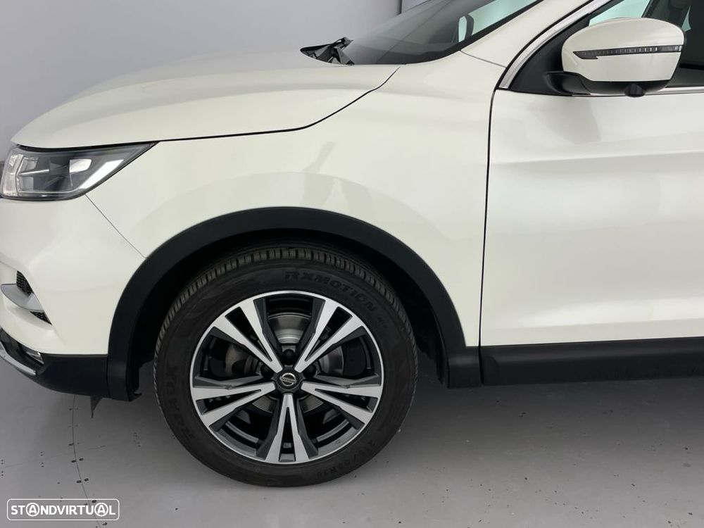 Nissan Qashqai 1.3 DIG-T N-Connecta DCT - 19