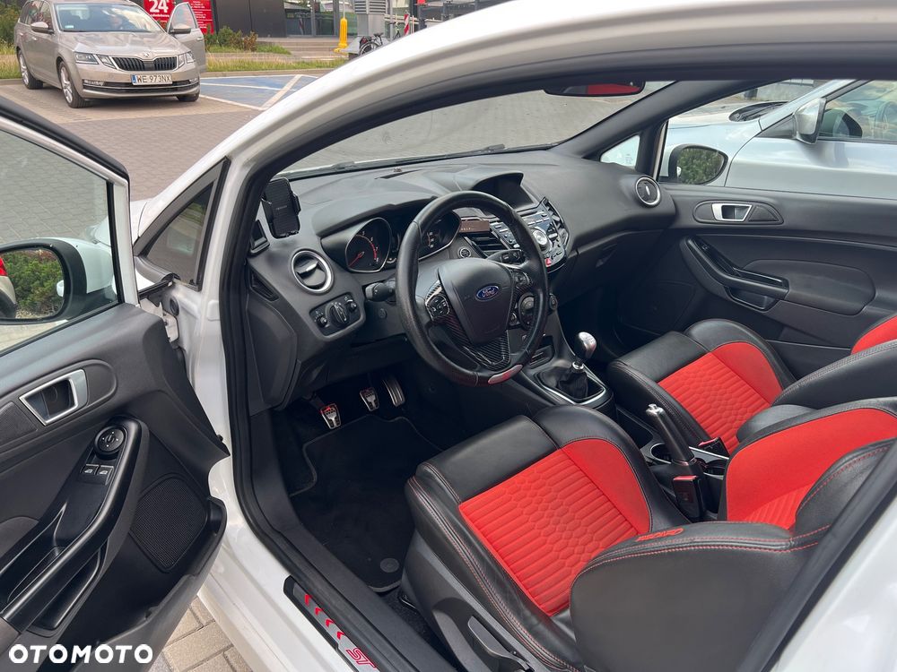 Ford Fiesta ST2 EU6 - 10