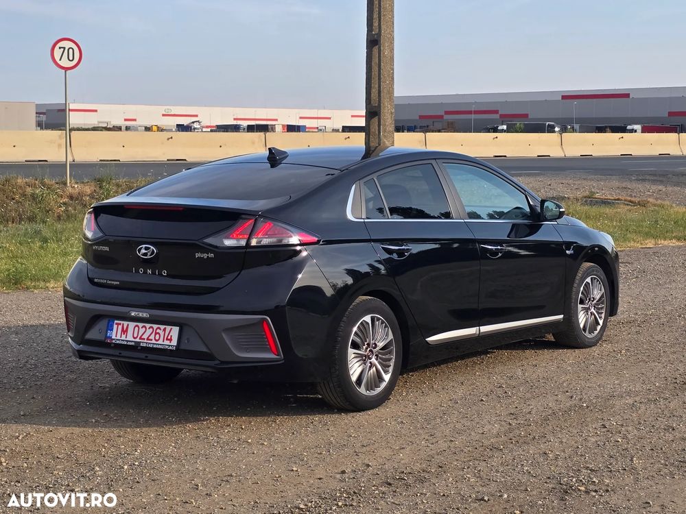 Hyundai IONIQ 1.6 GDI Premium - 4