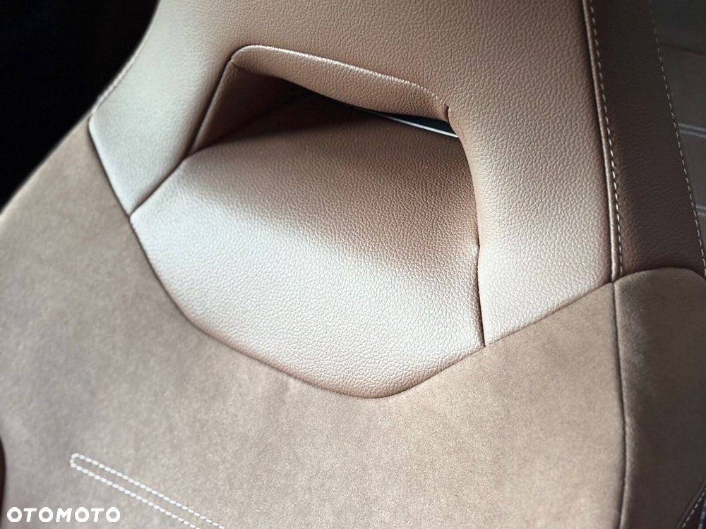 Mercedes-Benz CLA - 14