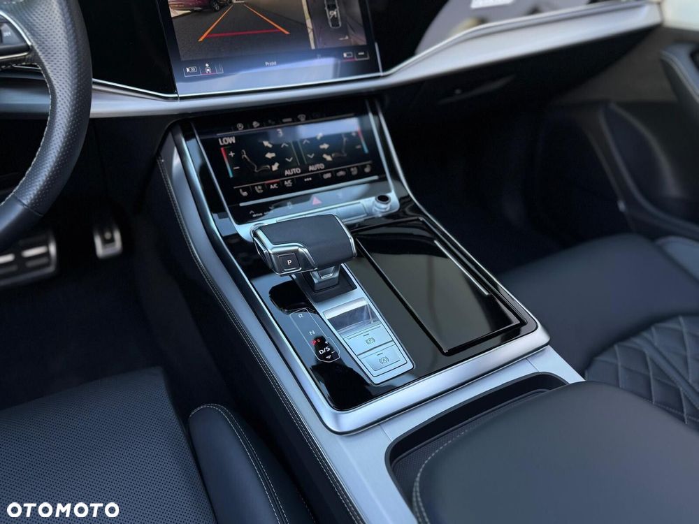Audi Q8 50 TDI mHEV Quattro Tiptronic - 32
