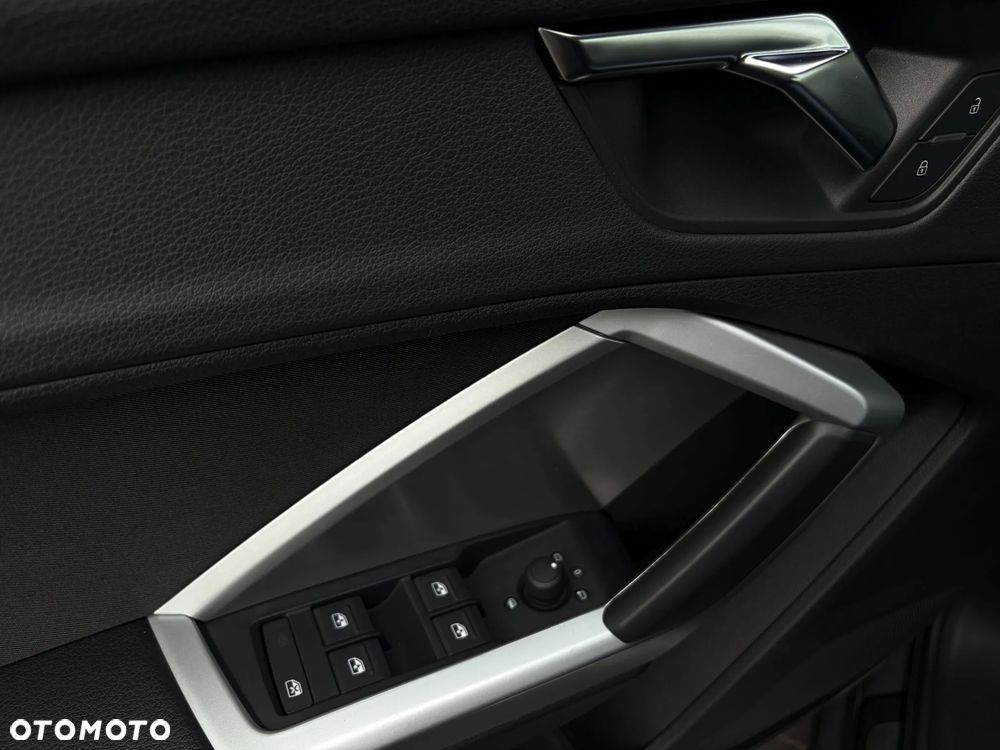 Audi Q3 35 TFSI S tronic - 23