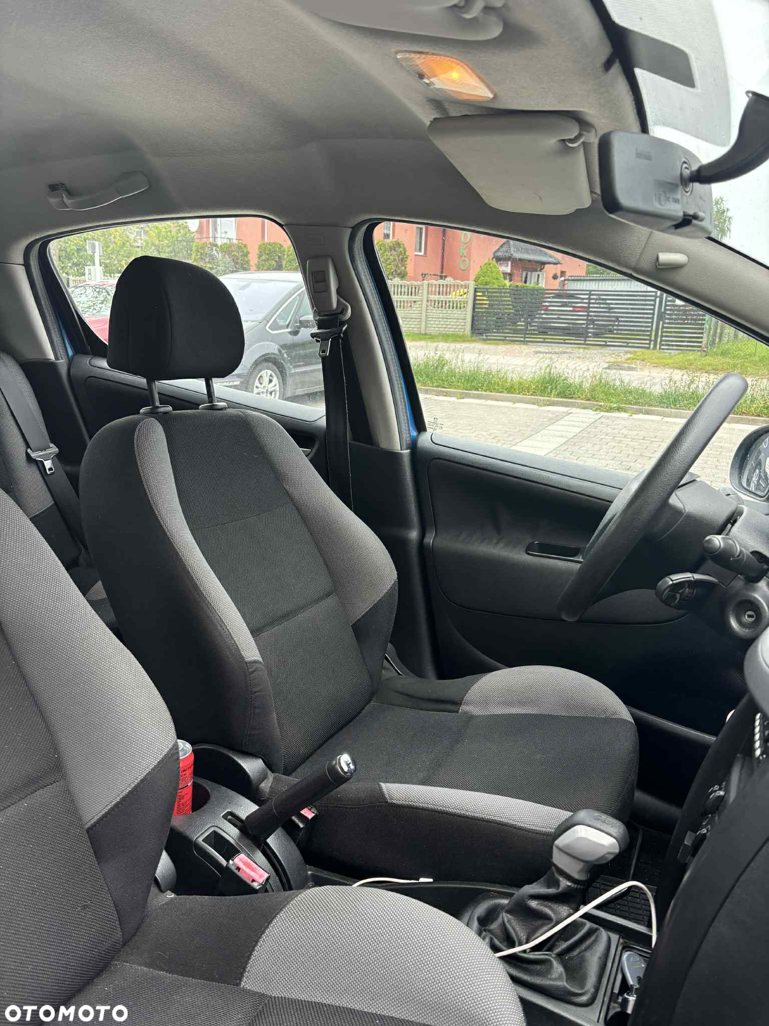 Peugeot 207 - 8