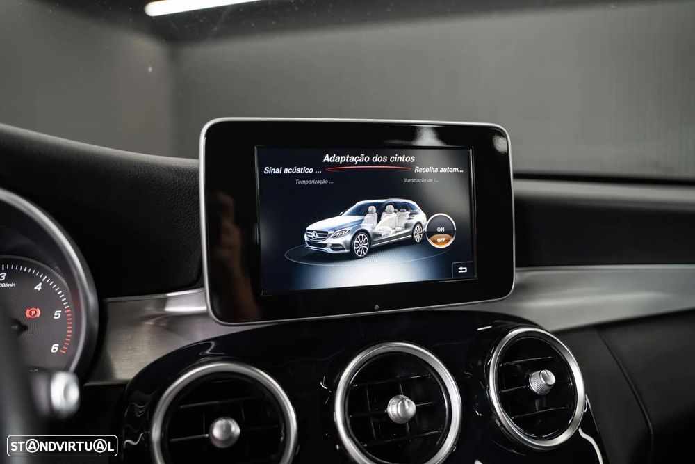 Mercedes-Benz C 250 CDi Avantgarde BlueEfficiency Aut. — fotografia 33