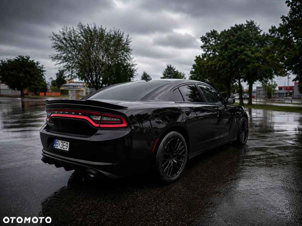Dodge Charger - 4