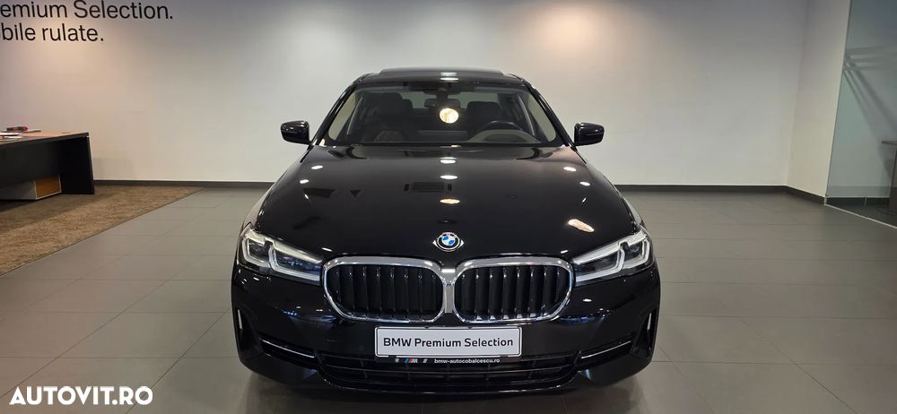 BMW Seria 5 530i xDrive AT MHEV - 2