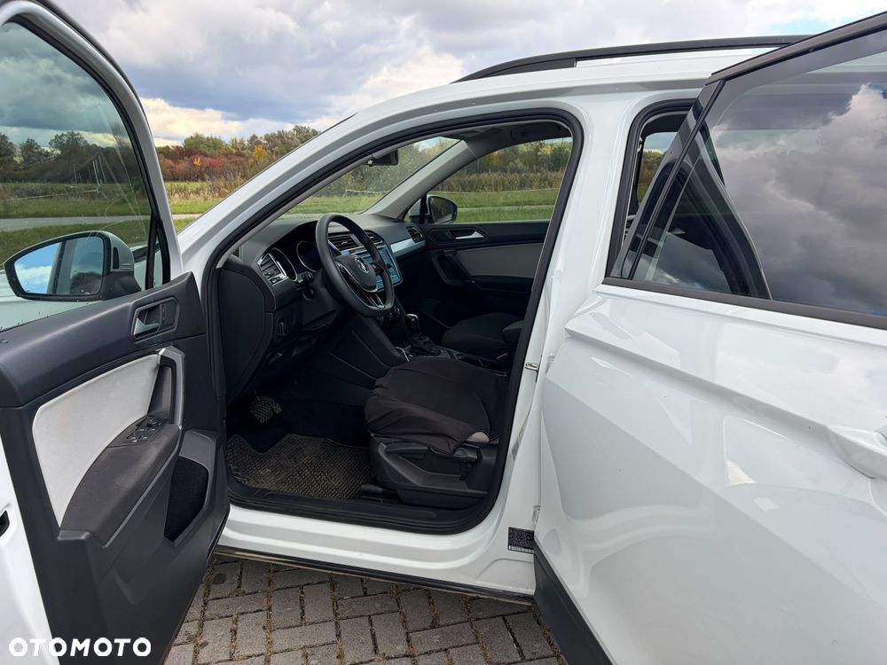 Volkswagen Tiguan - 26