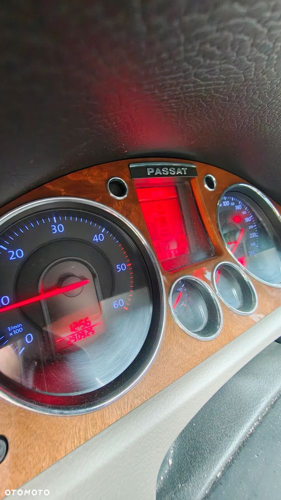 Volkswagen Passat 2.0 TDI DPF Highline DSG - 5