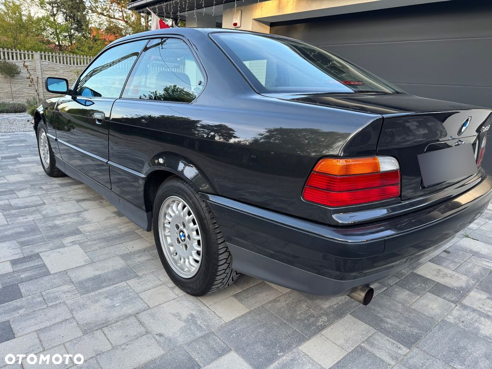 BMW Seria 3 318is - 15